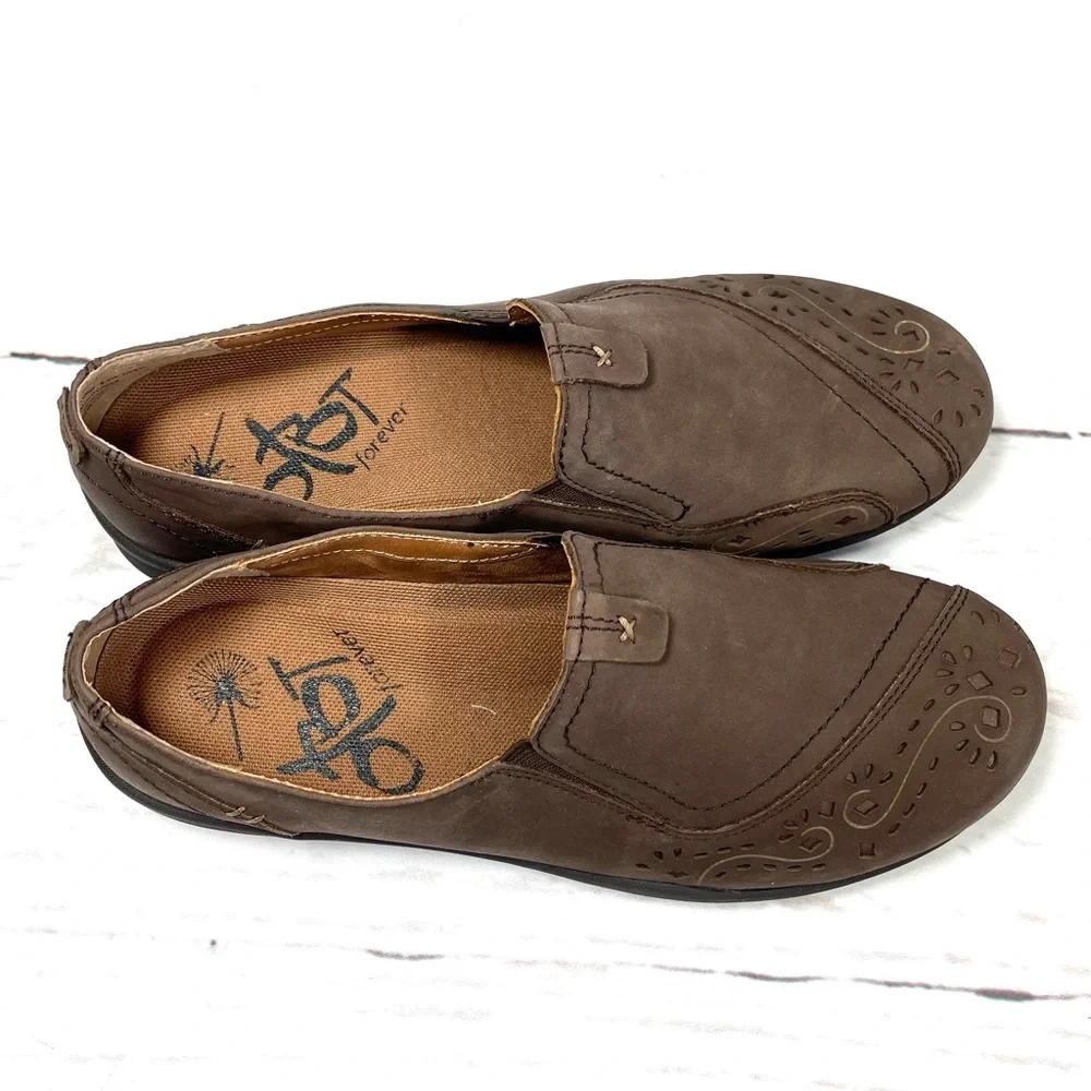 OTBT Victoria Loafers‎ Women’s Size 8.5W Brown Leather Laser Cut